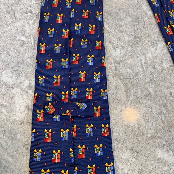 Christmas Tie - Picture 3 of 3